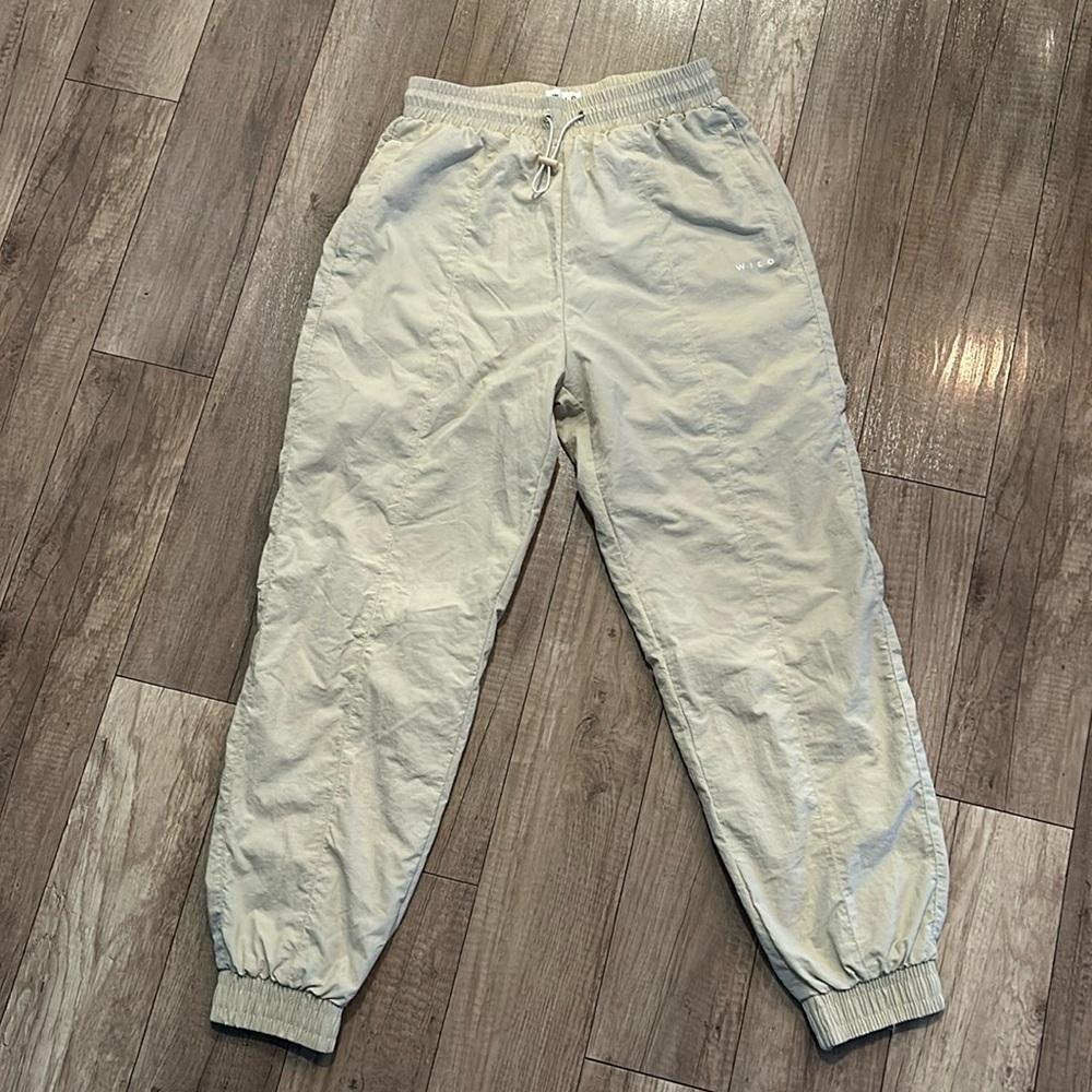 WILO the label Parachute Pants. Light tan. Size S.